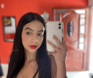 Laura Camila