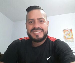 Cesar Acero Lo