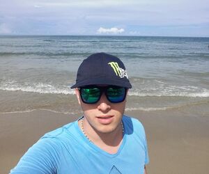Andres bustama