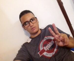 Luis Velez